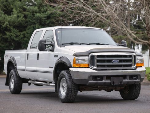 Used 1999 Ford F350 XLT image 9