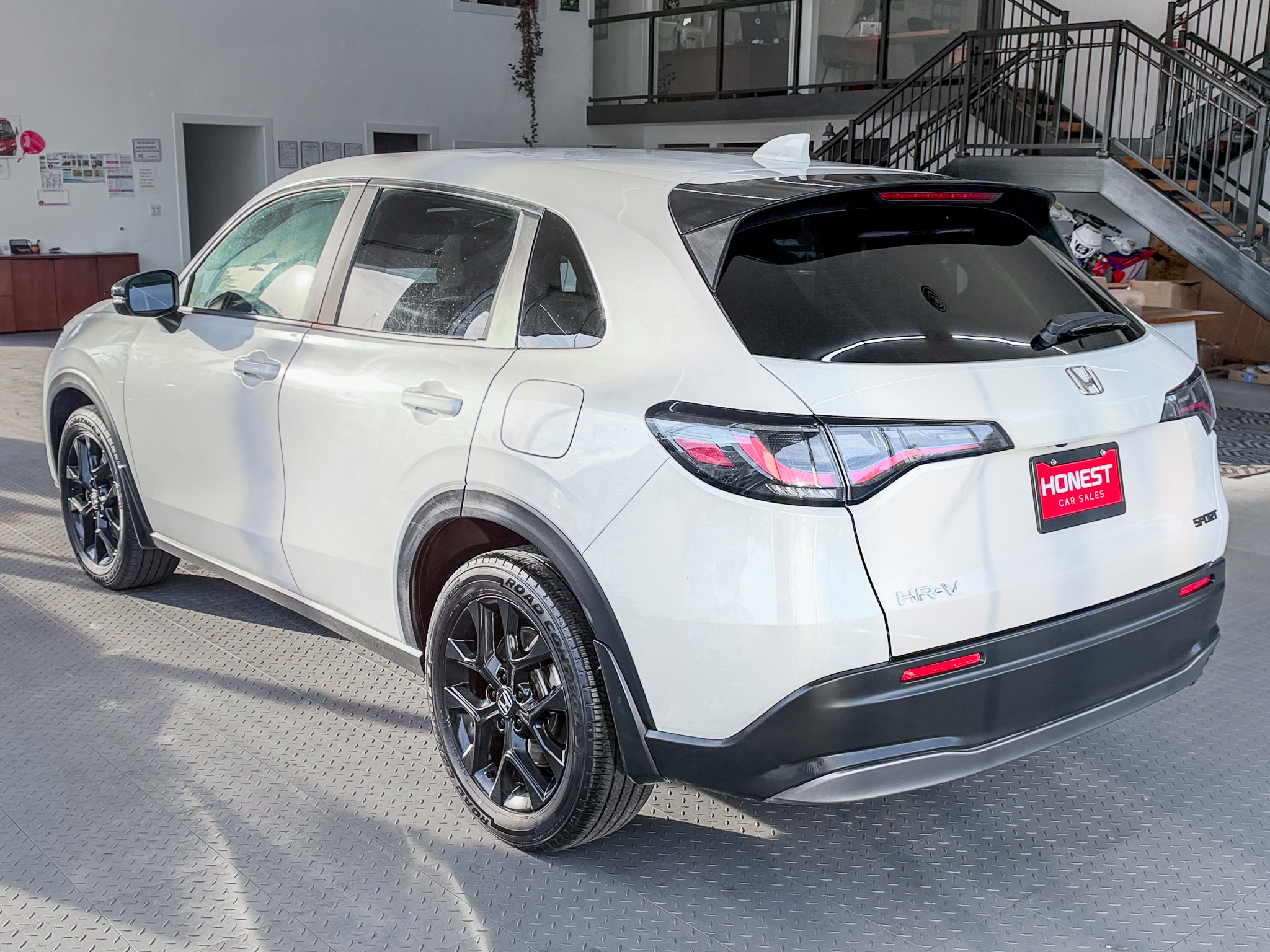 Used 2024 Honda HR-V AWD Sport image 5