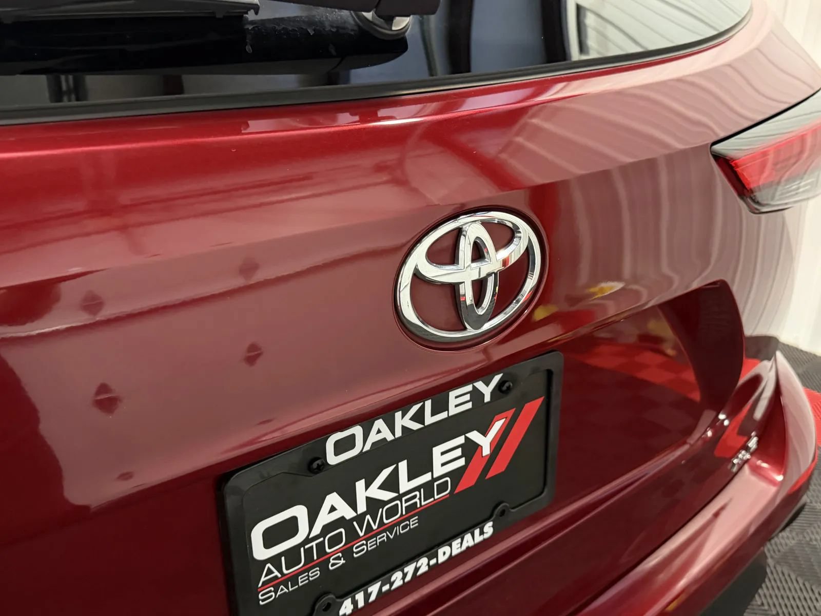 Used 2023 Toyota Highlander XLE FWD image 16