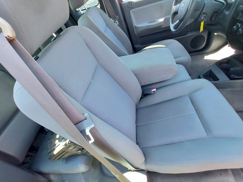 Used 2006 Dodge Dakota ST image 8