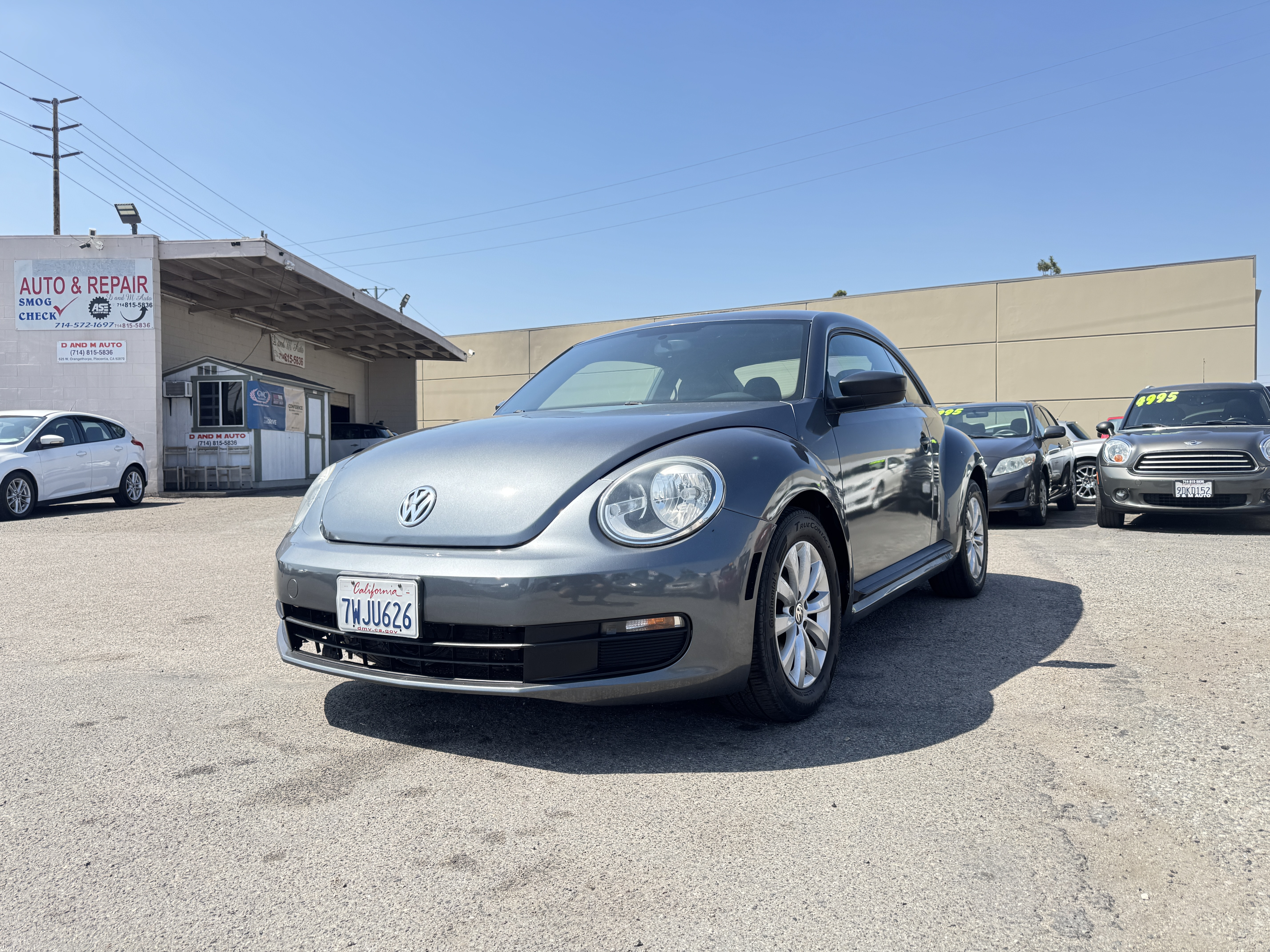 Used 2014 Volkswagen Beetle Coupe FWD image 2