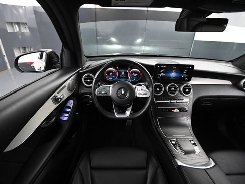 Used 2021 Mercedes-Benz GLC 300 image 23