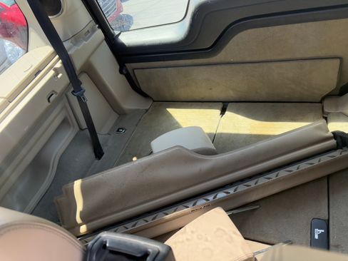 Used 2011 Land Rover LR4 HSE LUX AWD/4WD image 15