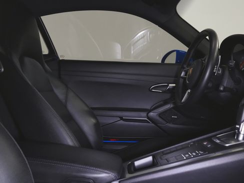 Used 2022 Porsche 718 Cayman S image 78