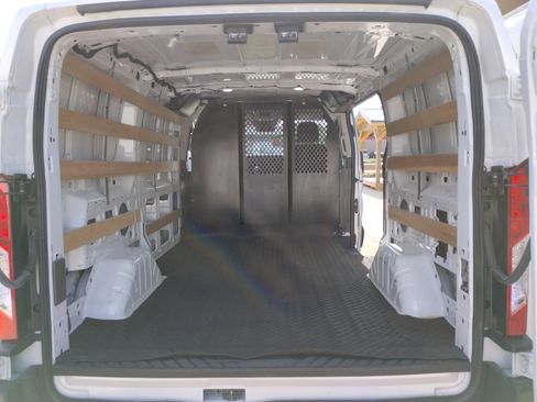 Used 2024 Ford Transit 250 image 8