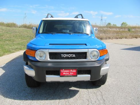 Used 2007 Toyota FJ Cruiser image 6
