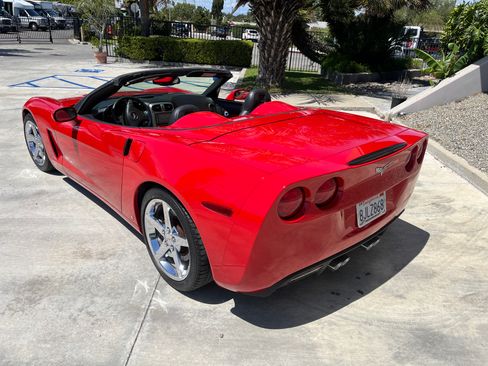 Used 2007 Chevrolet Corvette Convertible RWD image 5