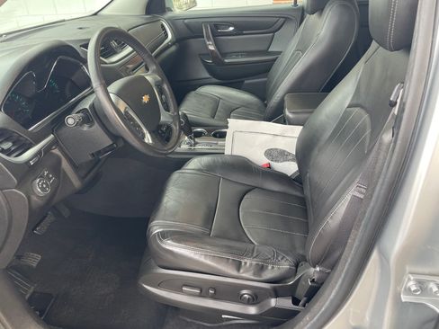 Used 2015 Chevrolet Traverse LTZ image 7