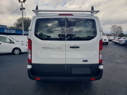 Used 2021 Ford Transit 250 image 4