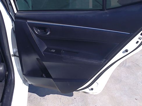 Used 2014 Toyota Corolla LE Premium FWD image 12