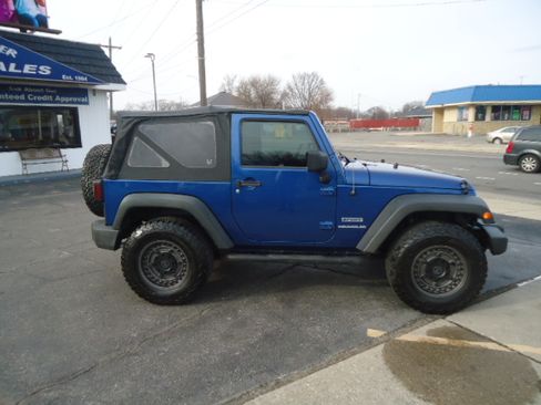 Used 2010 Jeep Wrangler Sport image 1
