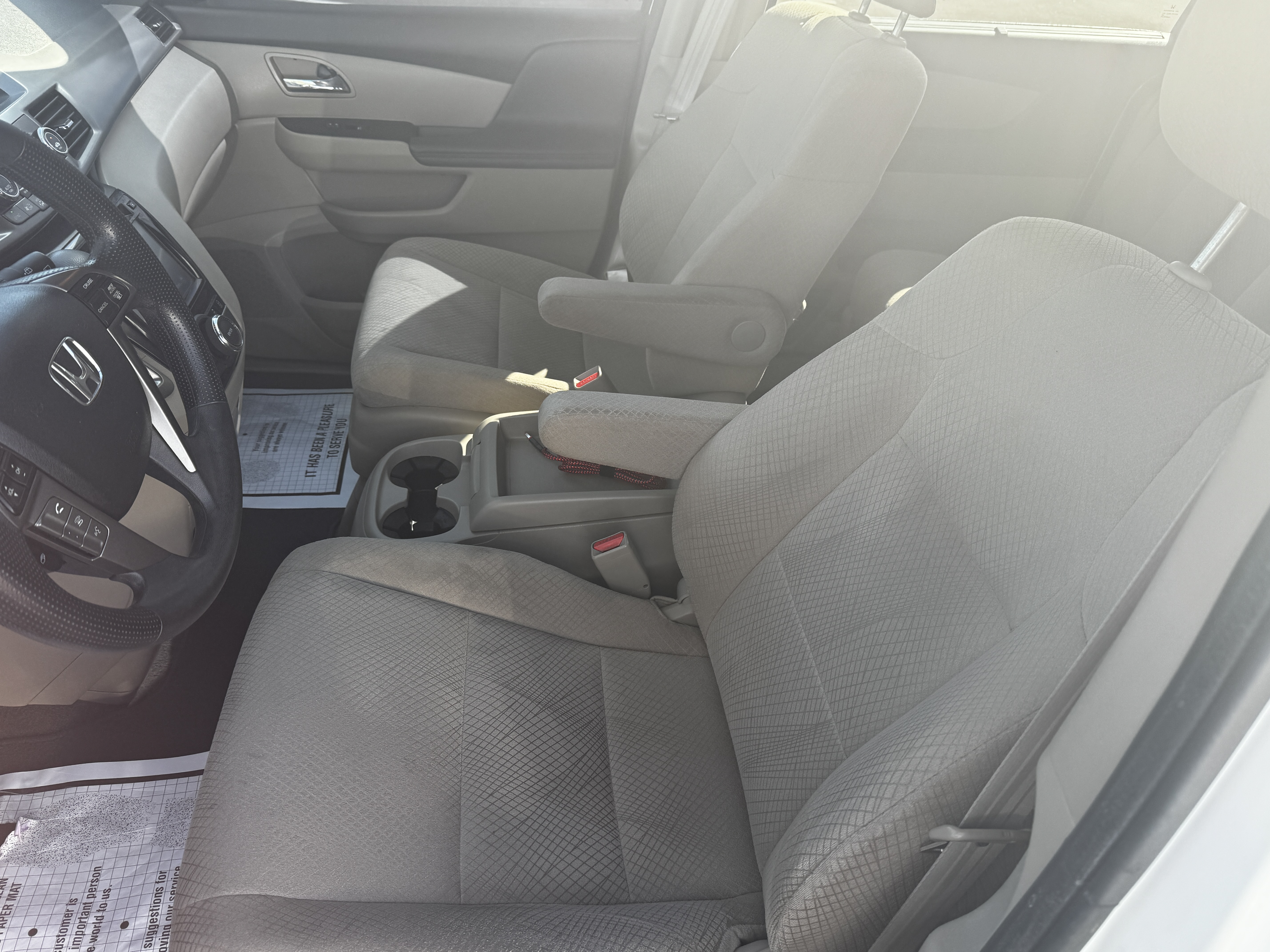 Used 2017 Honda Odyssey SE image 15