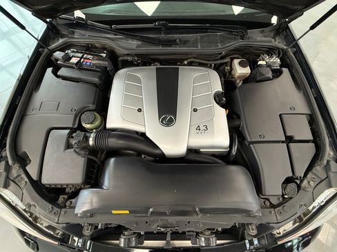 Used 2004 Lexus LS 430 image 38