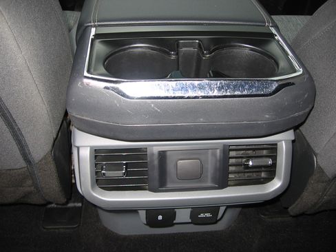 Used 2022 Ford F150 XLT image 8