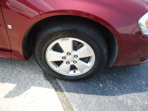 Used 2009 Chevrolet Impala LT w/ 1LT FWD image 4