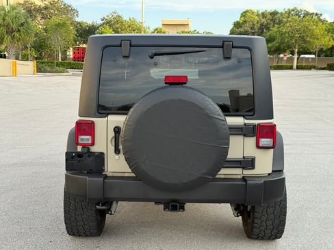 Used 2018 Jeep Wrangler Unlimited Sport S AWD/4WD image 37