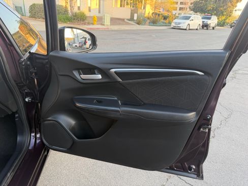 Used 2017 Honda Fit EX image 23