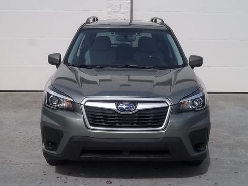 Used 2020 Subaru Forester Premium image 2