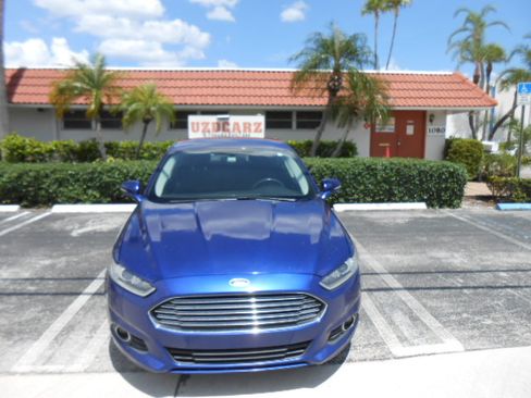 Used 2016 Ford Fusion SE FWD image 8