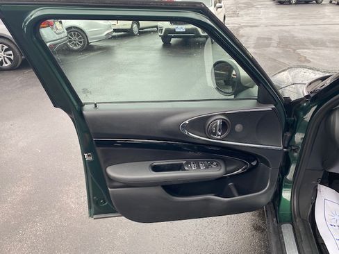 Used 2018 MINI Cooper Clubman Clubvan image 14