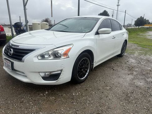 Used 2015 Nissan Altima 2.5 image 3
