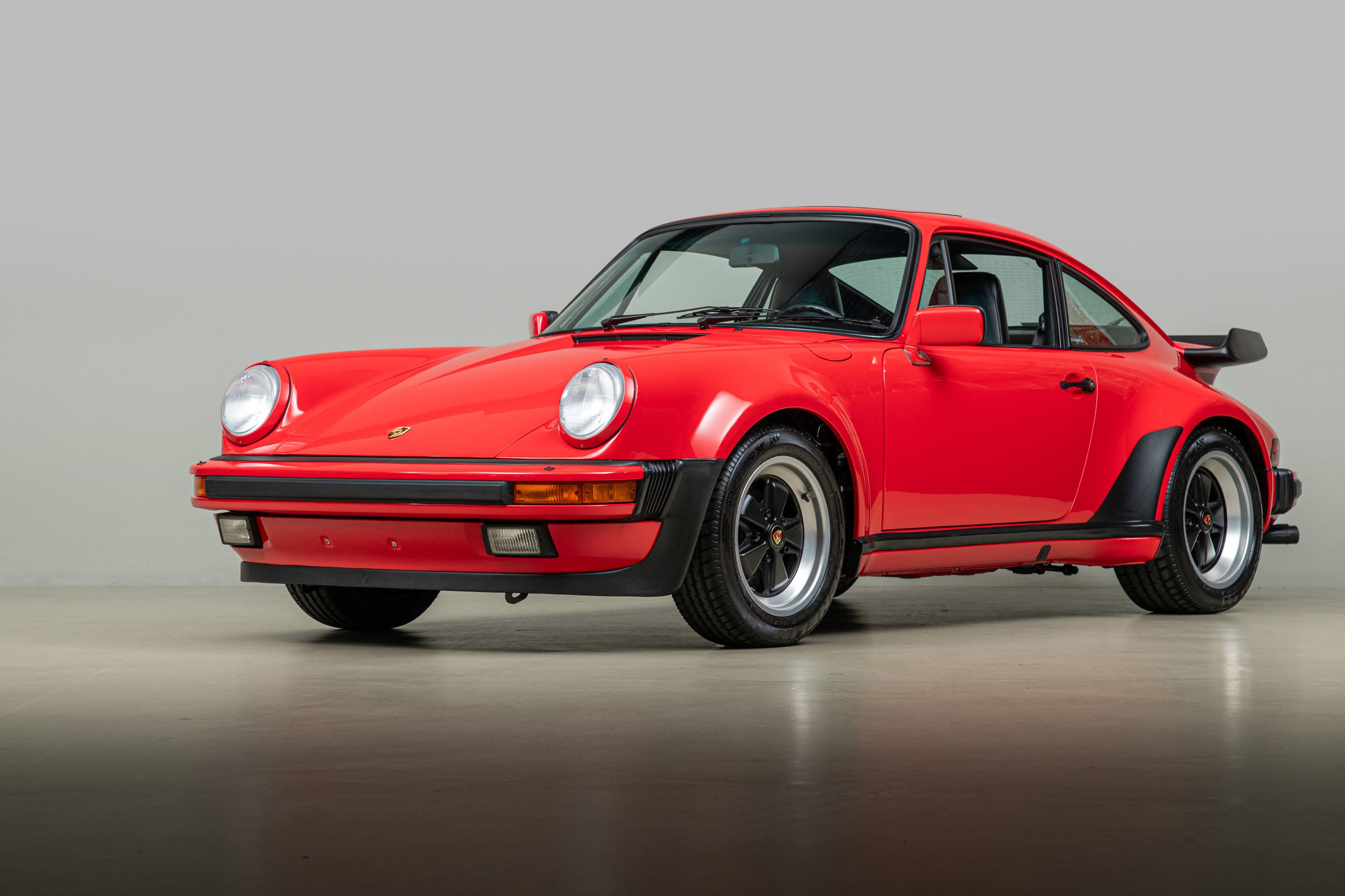 Used 1988 Porsche 911 Turbo Coupe RWD image 54