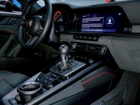 Used 2024 Porsche 911 Carrera GTS image 33