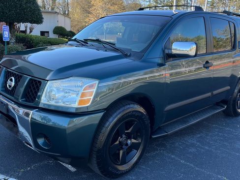 Used 2004 Nissan Armada SE image 1