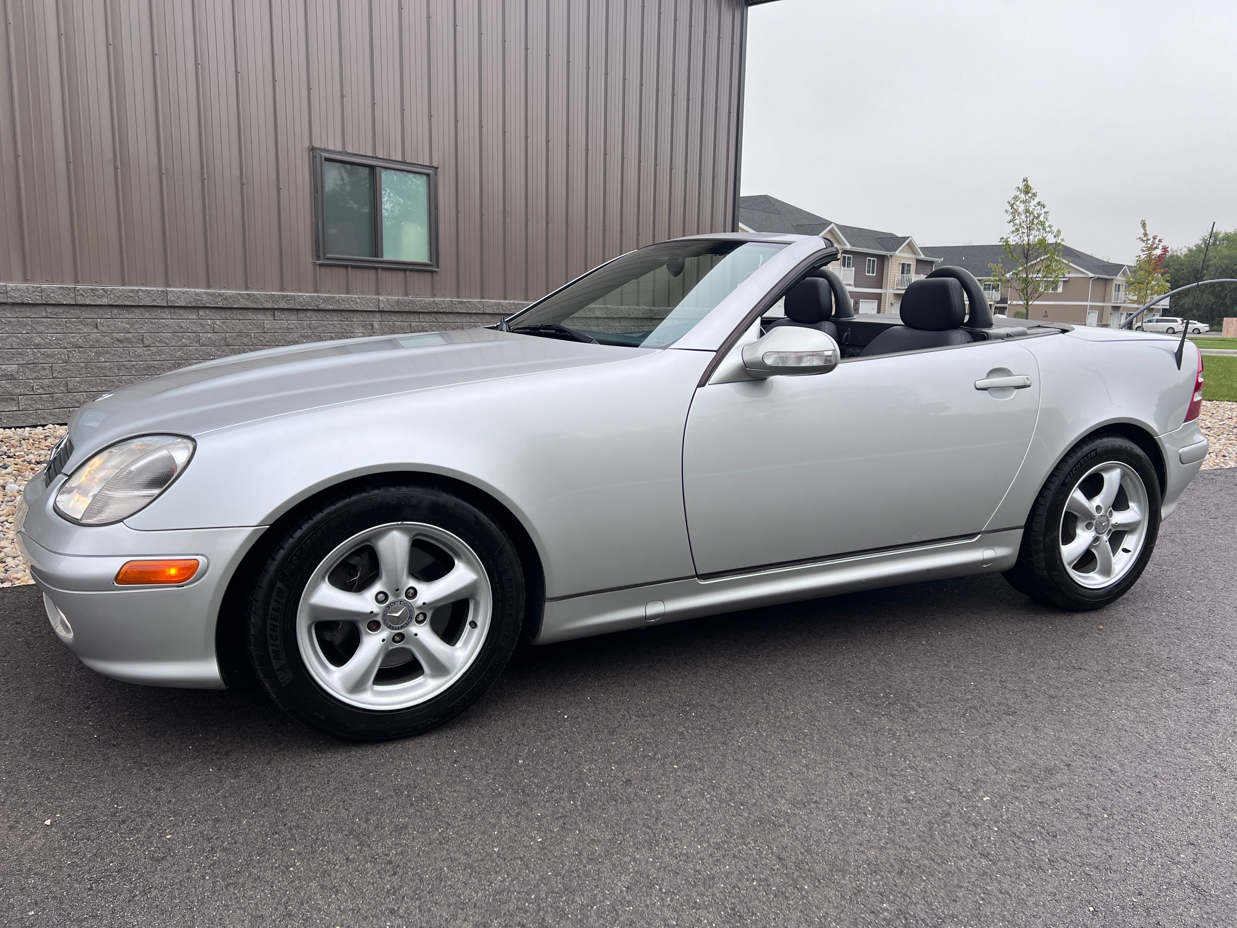 Used 2003 Mercedes-Benz SLK 320 image 25