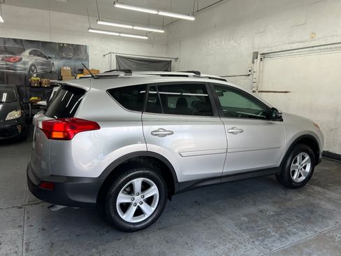 Used 2014 Toyota RAV4 XLE image 6