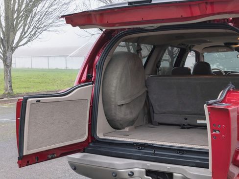 Used 2003 Ford Excursion Eddie Bauer image 57