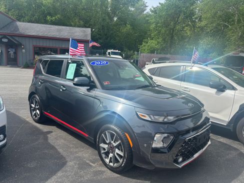 Used 2020 Kia Soul GT-Line FWD image 3