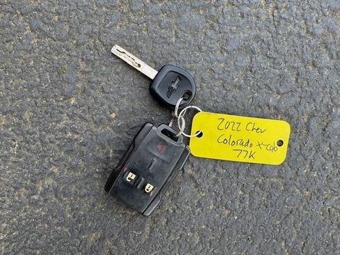 Used 2022 Chevrolet Colorado LT image 21