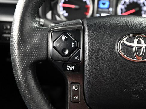 Used 2022 Toyota 4Runner TRD Off-Road Premium image 37