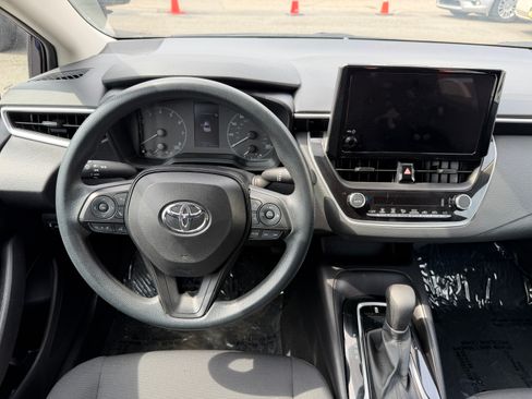 Used 2024 Toyota Corolla LE image 19