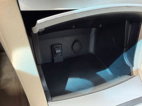 Used 2008 Toyota Solara image 11