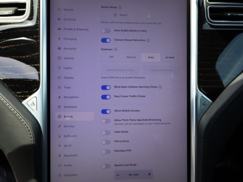 Used 2017 Tesla Model S 75 RWD image 26