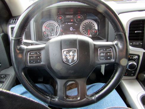 Used 2019 RAM 1500 Classic Big Horn image 20