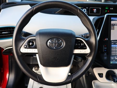 Used 2019 Toyota Prius Prime Premium image 22