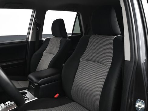 Used 2018 Toyota 4Runner SR5 image 41