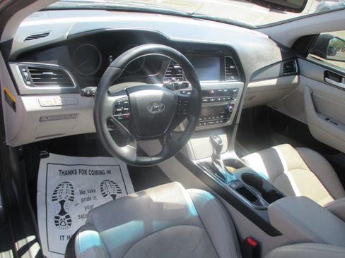 Used 2015 Hyundai Sonata Sport w/ Premium & Technology FWD image 6