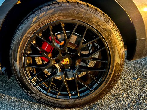 Used 2018 Porsche Macan GTS image 18