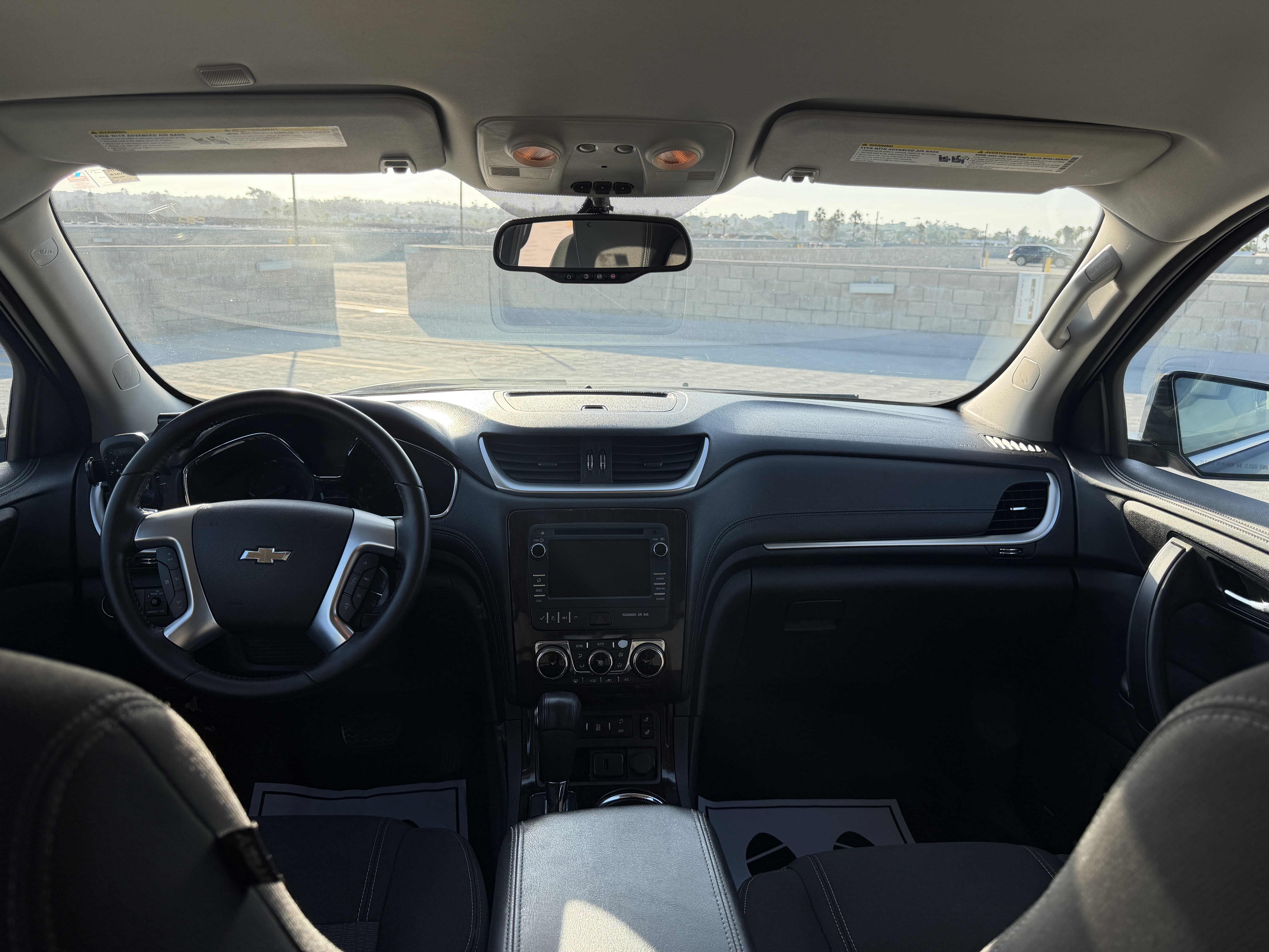 Used 2016 Chevrolet Traverse FWD LT w/ 2LT image 22
