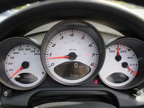 Used 2005 Porsche Boxster S RWD image 8