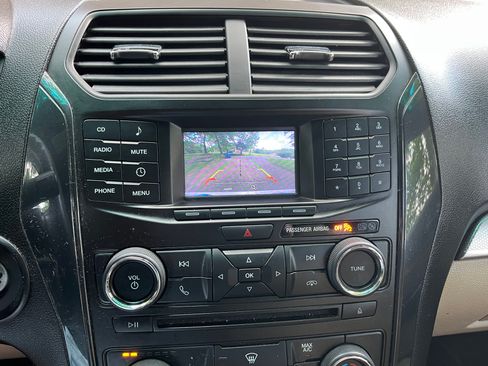 Used 2017 Ford Explorer 4WD image 30
