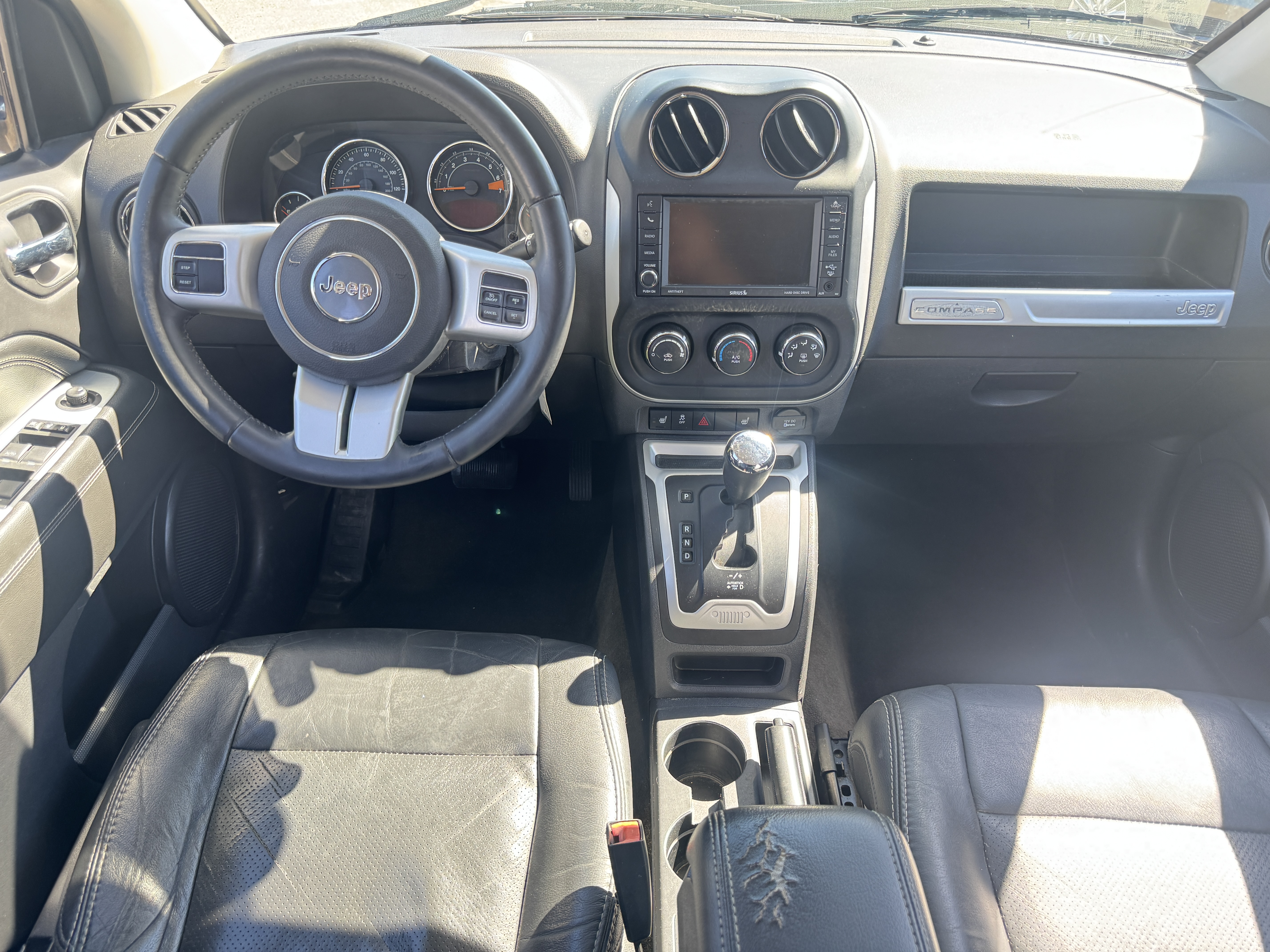 Used 2016 Jeep Compass High Altitude FWD image 21