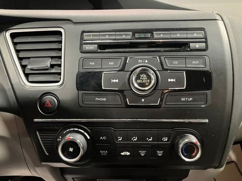 Used 2014 Honda Civic LX image 10