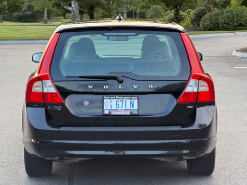 Used 2009 Volvo V70 UNAVAIL FWD image 4