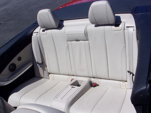 Used 2014 BMW 435i Convertible RWD image 23