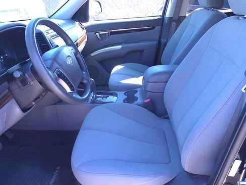 Used 2012 Hyundai Santa Fe GLS image 7